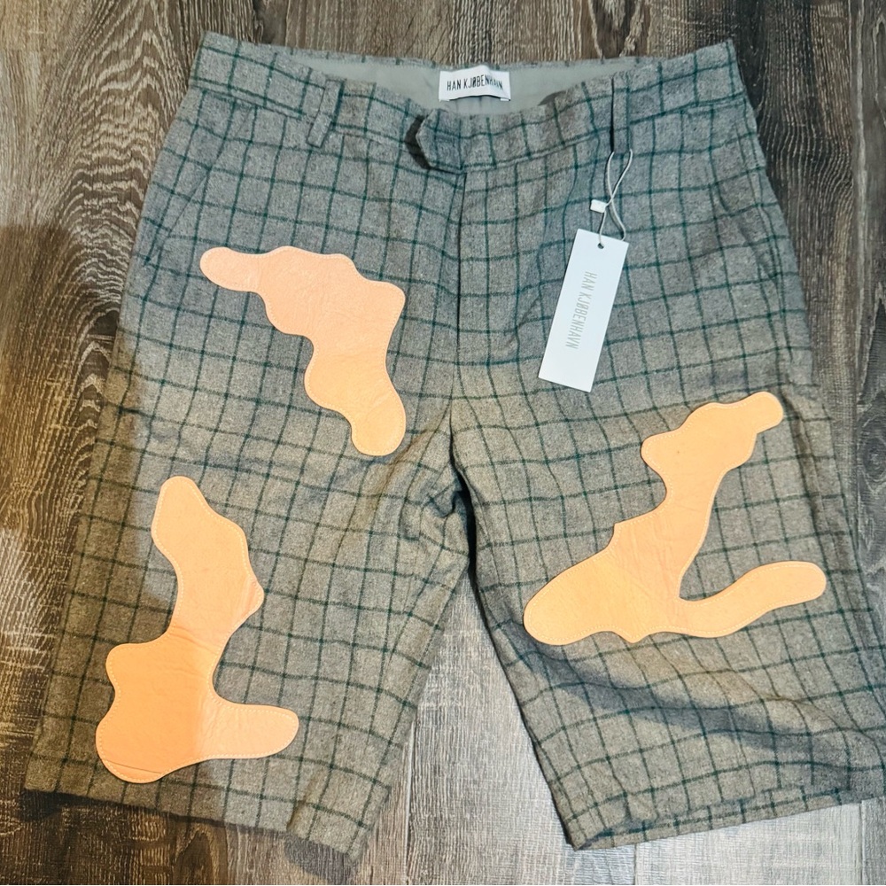 Gray wool Checkered Men Shorts with pink camo accents